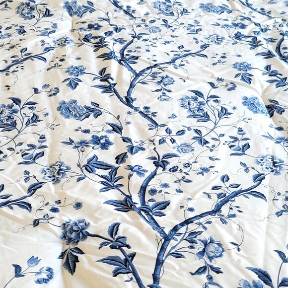 Laura Ashley Comforter + 2 Shams Queen Sz Veronica Reversible Floral White Blue - Picture 4 of 6